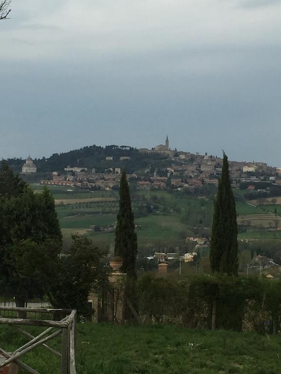 Appartamento Dell Agriturismo Pane E Olio Todi Dış mekan fotoğraf